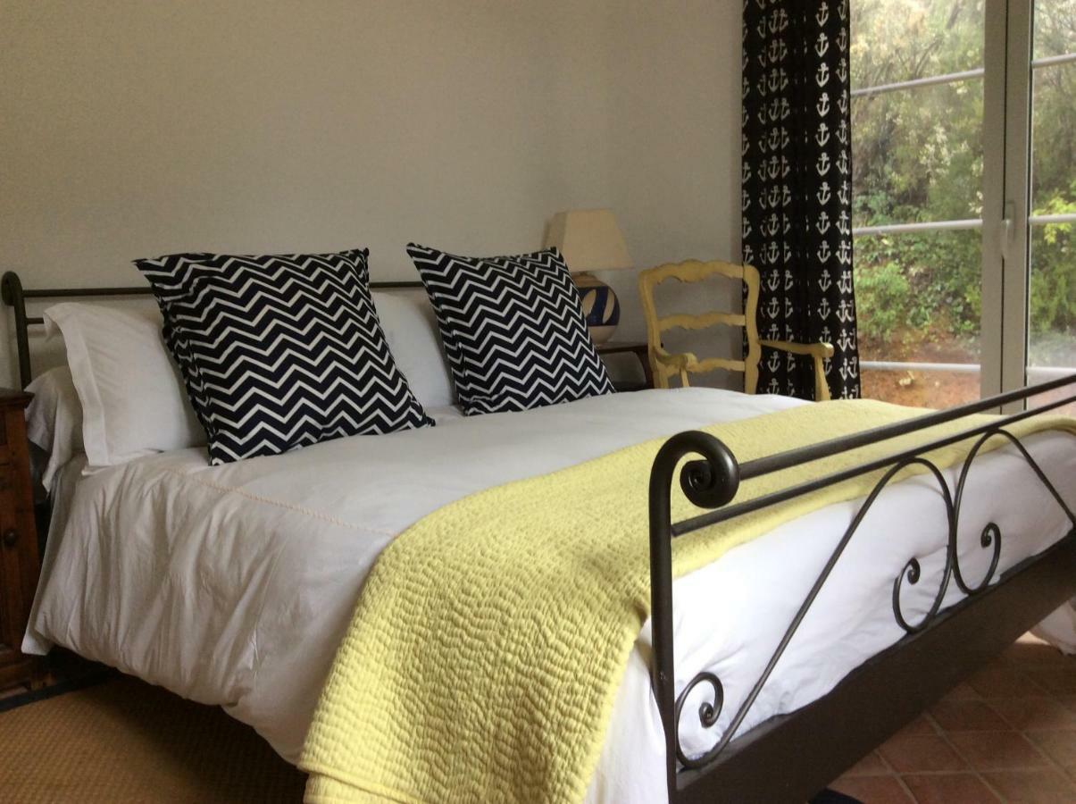 Bed and Breakfast Le Mas Amore Гассен Экстерьер фото