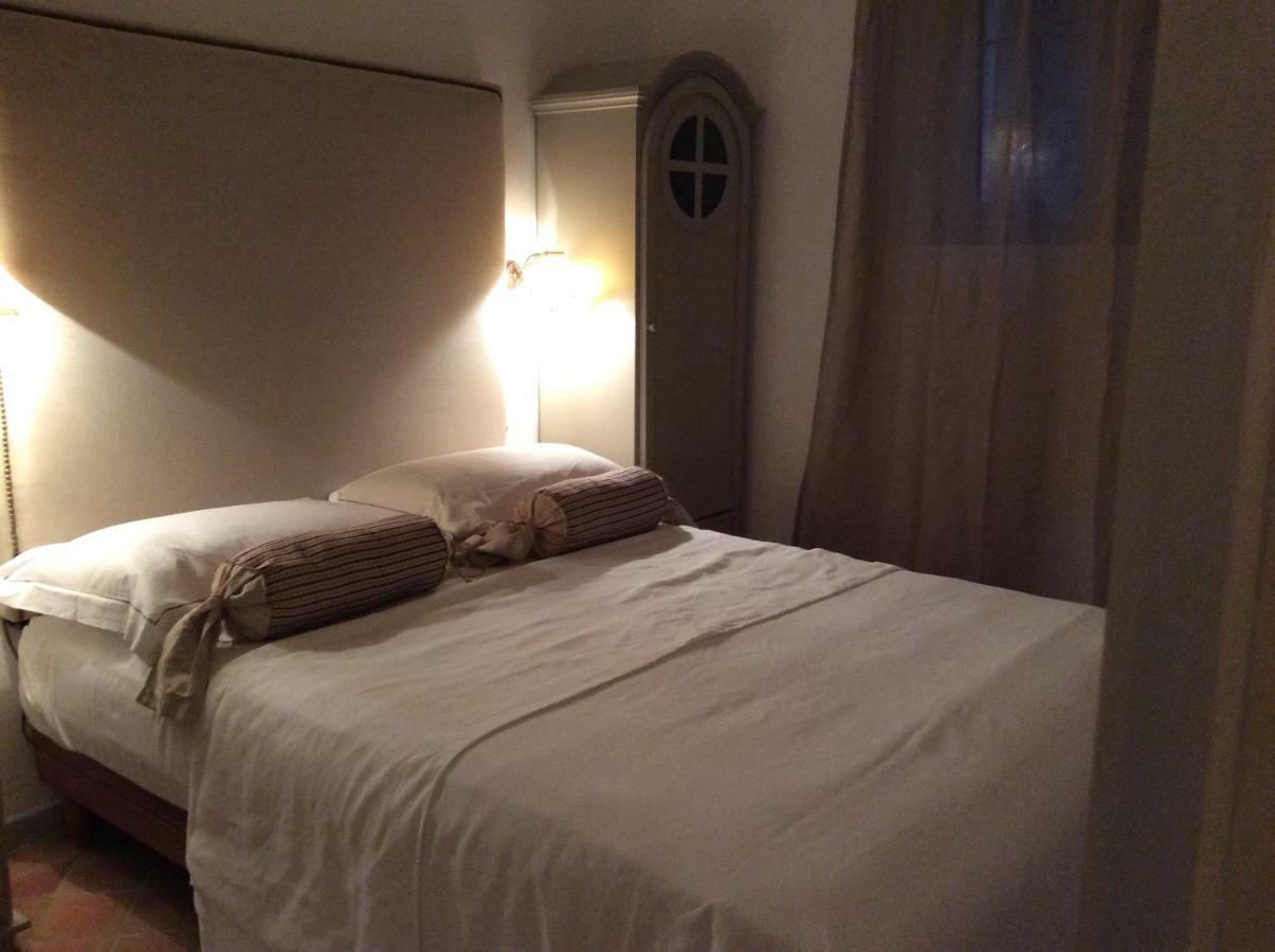 Bed and Breakfast Le Mas Amore Гассен Экстерьер фото