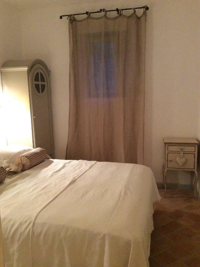 Bed and Breakfast Le Mas Amore Гассен Экстерьер фото